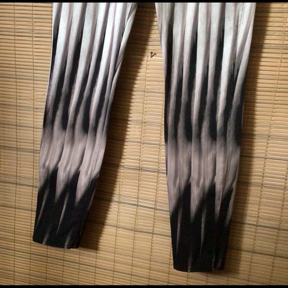 J Brand super-skinny indigo/white jeans - Picture 14 of 16